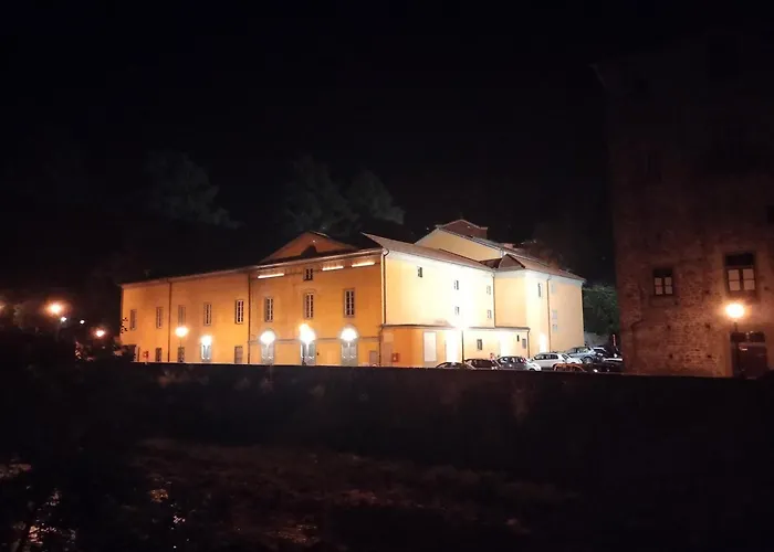 Tuscany, Pontremoli, Italy Swallows Court Lovely Home Sleeps 2 To 4 People