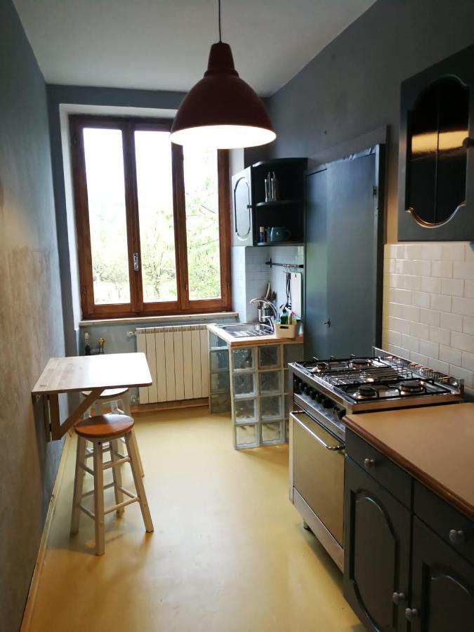 Tuscany, Pontremoli, Italy Swallows Court Lovely Sleeps 2 To 4 People Apartment