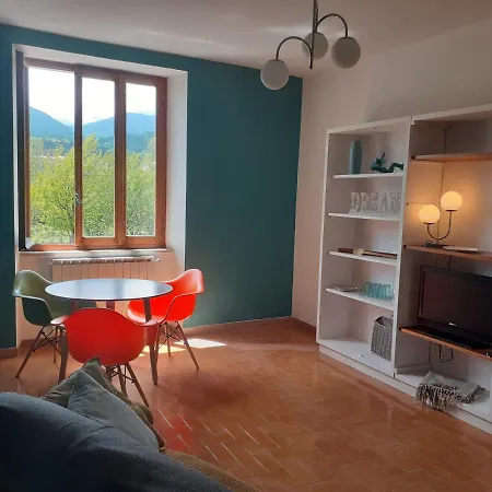 Tuscany, Pontremoli, Italy Swallows Court Lovely Home Sleeps 2 To 4 People Exterior foto